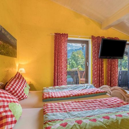 Zwischen Chiemsee Und Bergen Dg ベルナウ・アム・キームゼー エクステリア 写真